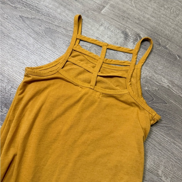 •REWIND• MUSTARD LACE TANK TOP - Picture 3 of 5